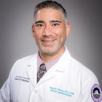 UNM Medical Group, Inc. Employee Jason Flores's profile photo