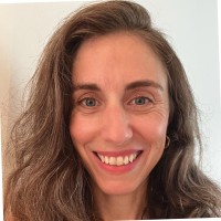 Upwardly Global Employee Avigail Ziv's profile photo