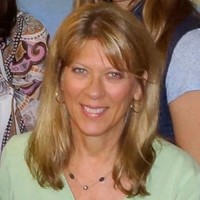 Sandy Andrews Email & Phone Number