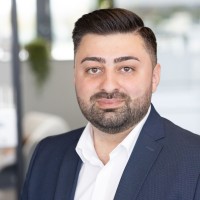 Özcan Sahin Email