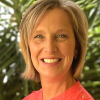 Angela Zeringue Email & Phone Number