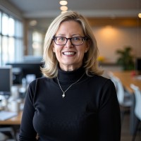 TELUS Digital Employee Julie McCoy's profile photo
