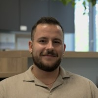 Simon Rieger Email