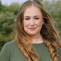 Elle Ryan Email & Phone Number