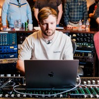 Mastering.com Employee Rob Mayzes's profile photo