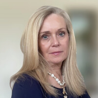 StackCare Employee Nathalie de Vazeille's profile photo