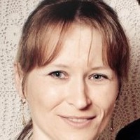 Zuzana Urgasova Email