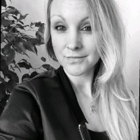 Lina Söderberg Email