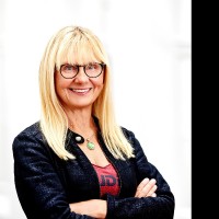 hannoverimpuls GmbH Employee Martina Reuschel's profile photo