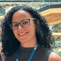 Booking.com Employee Aline Reis's profile photo