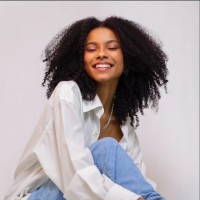 Huggy Employee Yasmim Barros's profile photo
