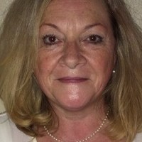 Leslie Davis Email & Phone Number