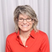 Suzi Johnson Email & Phone Number
