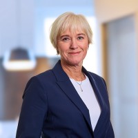 Lotta Lundgren Email