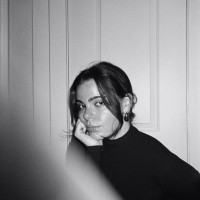 Lola Lamberg Email & Phone Number