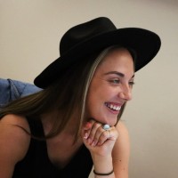 Lauren Thomson Email