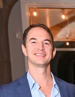 Valley Bank Employee Aaron Lipton's profile photo