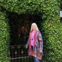 VF Outlet Employee Sue Lagomarsino's profile photo
