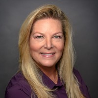 Centennial Leasing & Sales Employee Leslie Winemiller's profile photo