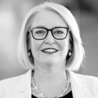Pauline Thomson Email