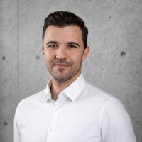 Maximilian Wolf Email