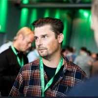 Robert Sköld Email