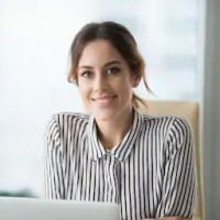 Fast Labels Employee Holly T.'s profile photo
