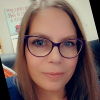 May Trucking Employee Cindy Gibb's profile photo