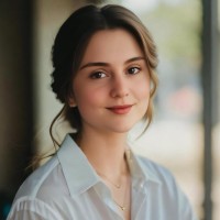 Valeriia Yalukova Email