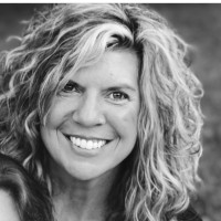 Wells Fargo Employee Teri Henry's profile photo