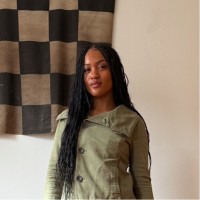 Arianna Issa Email