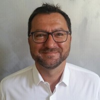 E-mail e número de telefone de Georges Lebre