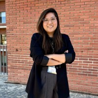 Larissa Yoshida Email