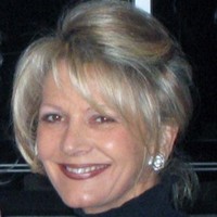 Custom Lighting Employee Pauline McLean's profile photo