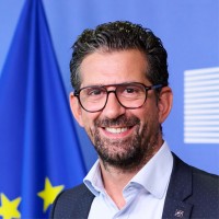 College of Europe Employee Sami Andoura's profile photo