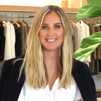 Oak Essentials Employee Lauren Harris's profile photo