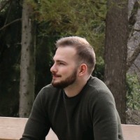 Lukáš Šimon Email