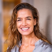 Lauren Small Email & Phone Number