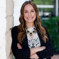 Lyndsay Holbrook Email & Phone Number