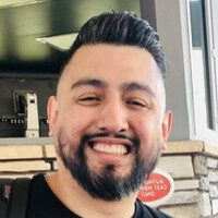 Best Buy Employee Edgar Leon's profile photo