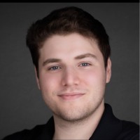 Relist Employee Ari Williams's profile photo