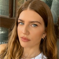 Alexandra Jerenić Email