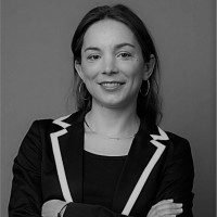 MAKE UP FOR EVER Employee Dorothée Vallée's profile photo