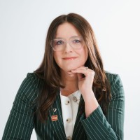Amy Sior Email & Phone Number | Cushman & Wakefield Director Contact ...