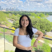 Flower Child Employee Elizabeth Tran's profile photo