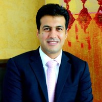 E-mail e número de telefone de Osama Fathy