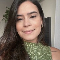 Débora Cabral Email