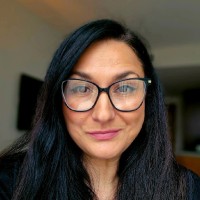 Olivia Thomson Email & Phone Number