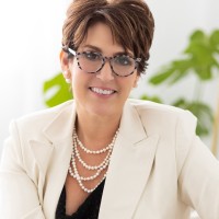 Two Crows Creative Group Employee Tracy O'Neill's profile photo