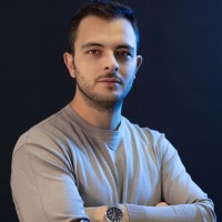 Besnik Kçiku Email